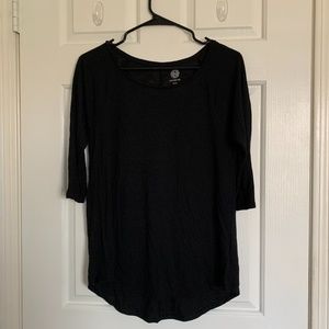 Black 3/4 Sleeve Loose Shirt